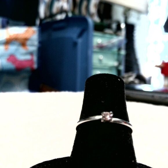 🐸🐸2 rings 1 pink 1 green 4.5 and 5.5 - Picture 4 of 6